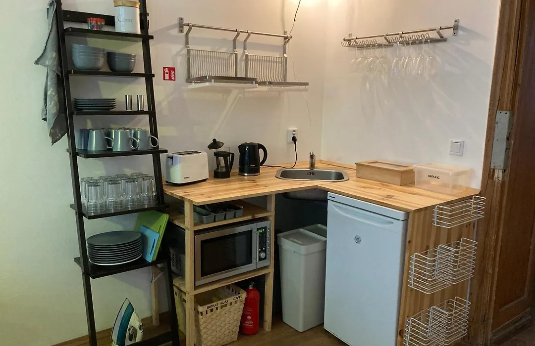 Minimal Hostel-1